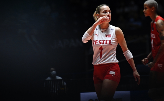 Gizem �rge, Daniele Santarelli'nin ilk toplant�s�n� anlatt�!