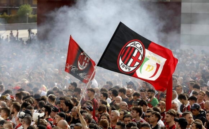 Milan ile PSG taraftarlar� aras�nda ��kan olaylarda 3 ki�i yaraland�