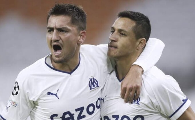 Suudilerin yeni hedefi Alexis Sanchez karar a�amas�nda!