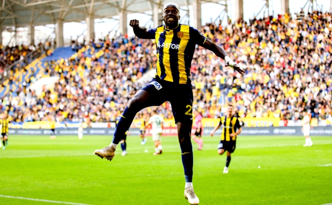Trabzonspor yeni golc�s�n� belirledi: Ali Sowe