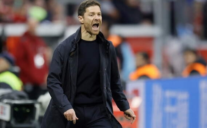 Bochum, Leverkusen'i devirdi ligde kald�