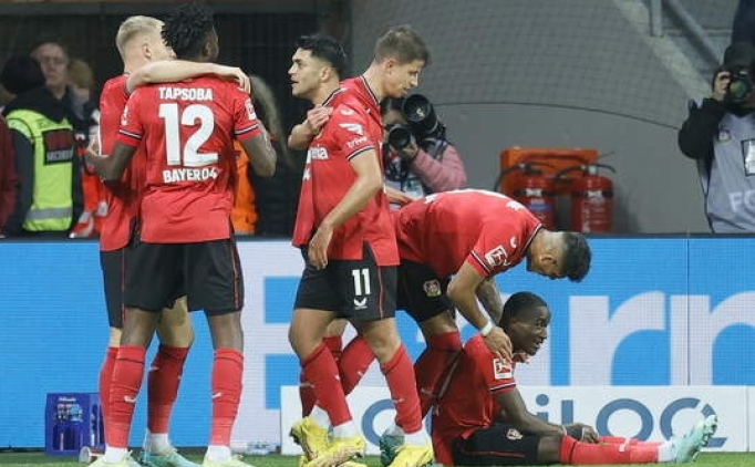 Gladbach'�n Leverkusen'e nefesi yetmedi