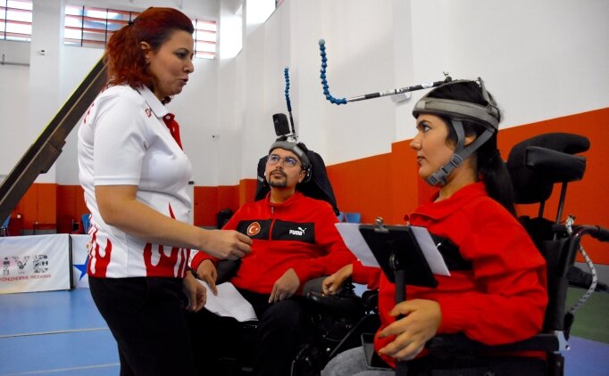 Bedensel Engelliler Boccia Milli Tak�m�, Paris i�in kota pe�inde