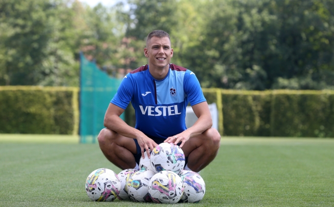 Trabzonspor'da futbolculara maa� jesti!