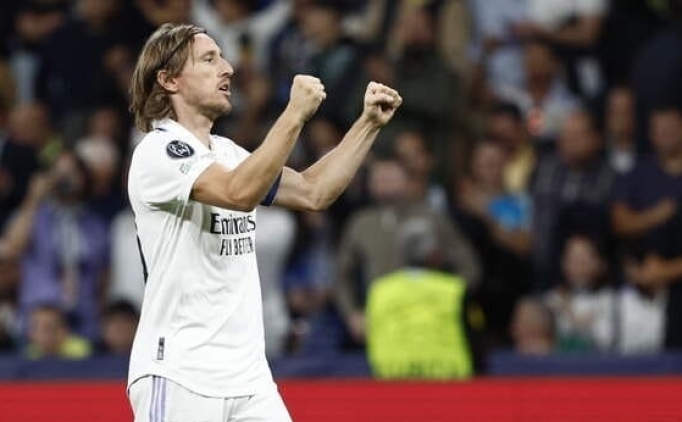 Modric'ten 80 milyon euro'luk teklife ret!