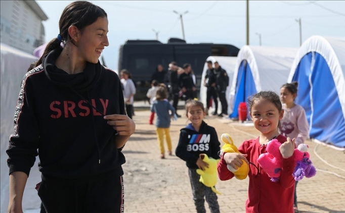 Beikta taraftarnn gnderdii oyuncaklar Kahramanmara'a ulat
