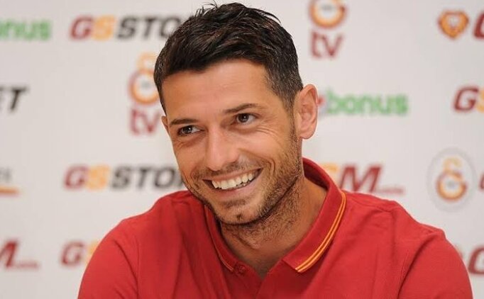 Galatasaray'l� eski futbolcu Blerim Dzemaili futbolu b�rak�yor