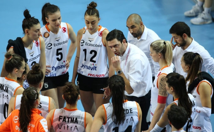 Ferhat Akba�: ''Her sezon g��lenerek ilerliyoruz''