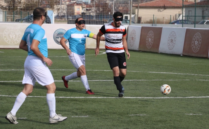 Sesi G�renler Futbol S�per Ligi'nde lig ikincisi belli oldu