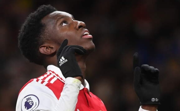 Arsenal �ampiyonlu�a ko�uyor!