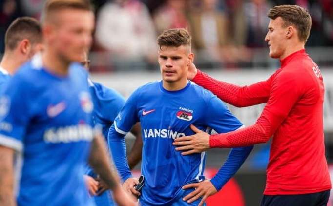 Galatasaray'da sola yeni Sacha Boey!