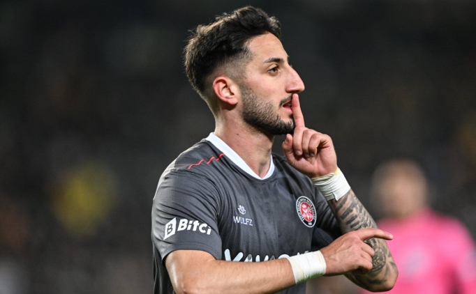 Be�ikta� g�z�n� Karag�mr�kl� y�ld�za dikti: Can Kele�