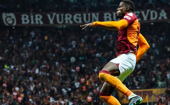 Wilfried Zaha siftah yapt!