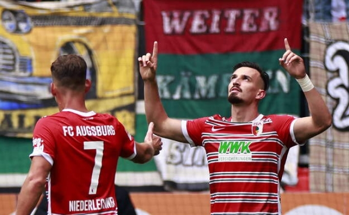 Augsburg'tan Berisha i�in karar