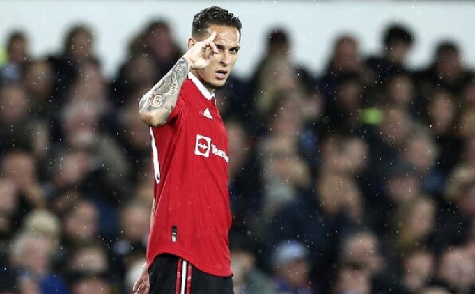 Manchester United kupada Everton'u eledi