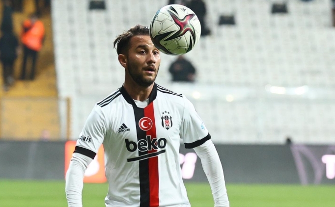 Be�ikta�, ayr�l��� a��klad�!