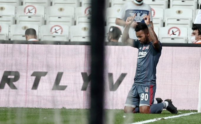 Be�ikta�'�n Alex Teixeira'ya borcu yok