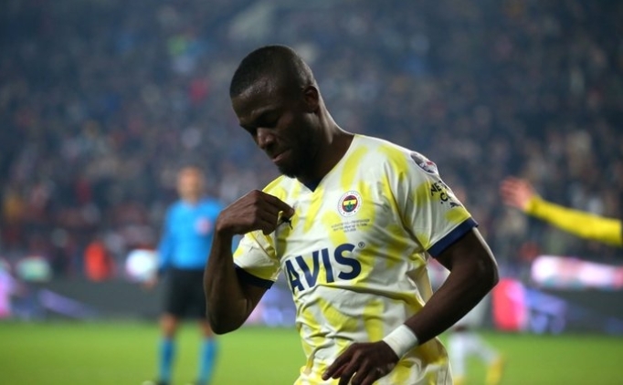 Fenerbah�e'de Valencia ile masaya oturuluyor