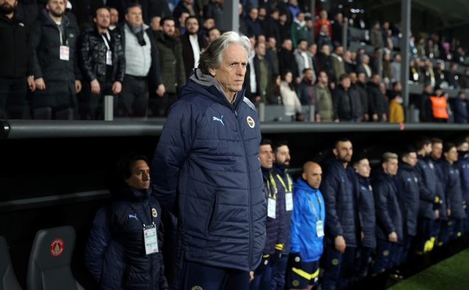 Jorge Jesus tak�mla toplant� yapt�