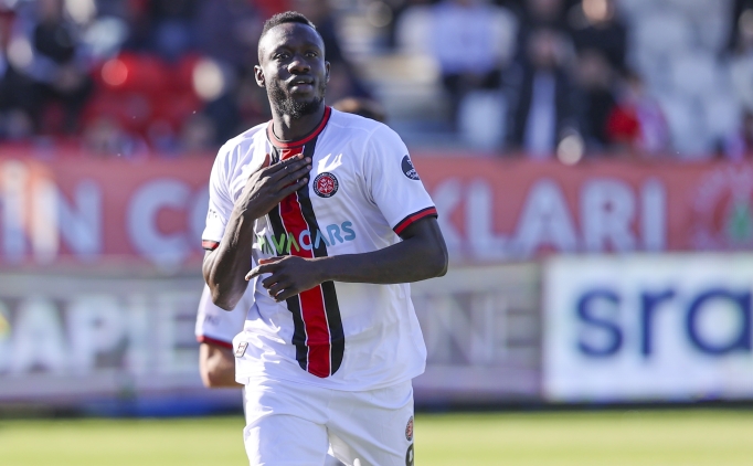 Fatih Karag�mr�k evinde Ba�ak�ehir'i a��rl�yor