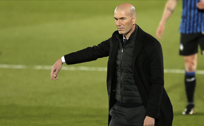 Manchester United'da teknik direkt�rl�k i�in 8 aday