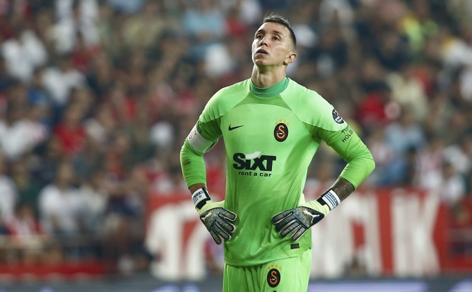 Muslera'dan aklama: 'Bu kadar ok fazla'