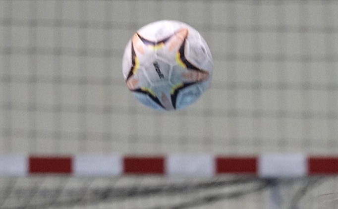 Hentbolda toplu sonu�lar