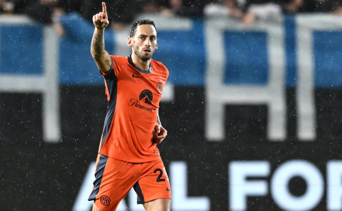 Inter, Hakan ile kazand� ve zirveyi sa�lama ald�!