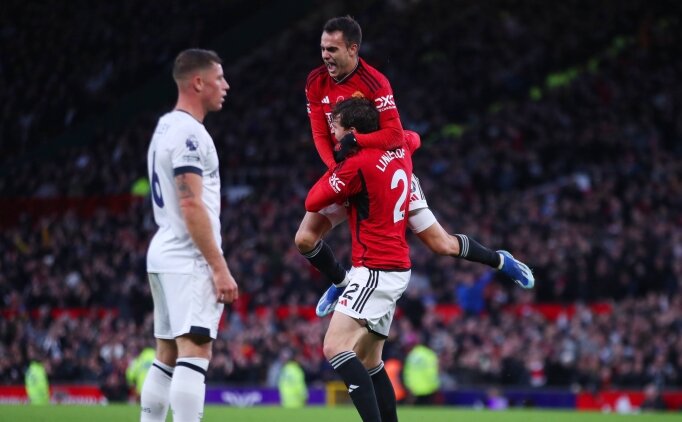 Manchester United, ligde yara sard�!