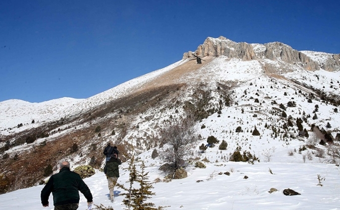 Duman y�kselen da��n ard�ndaki ger�ek