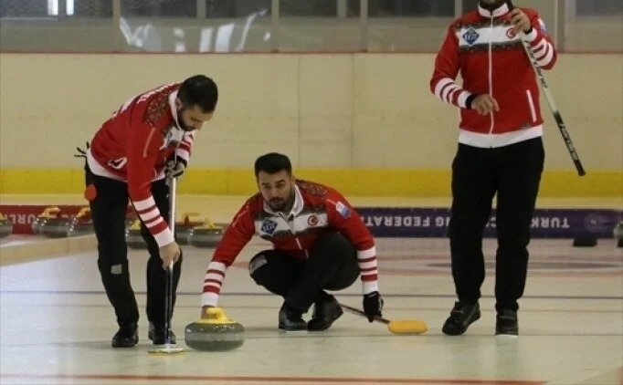 Milli Tak�m, Kanada'ya kaybetti