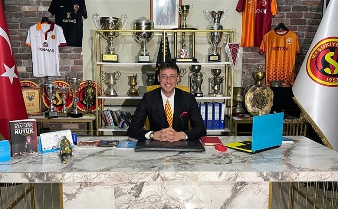 Bir d�nem top ko�turdu�u tak�m�n ba�kanl�k koltu�una oturdu