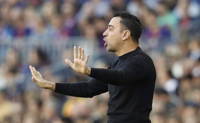 Xavi: 'Manchester City tm kupalar kazanabilir'