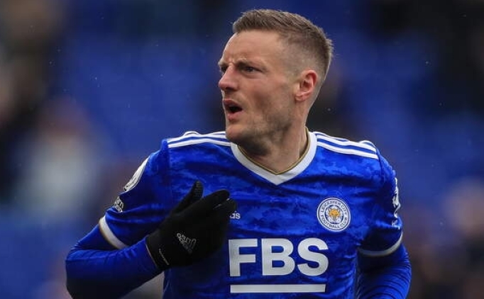 Vardy aylar sonra uyand ama yetmedi