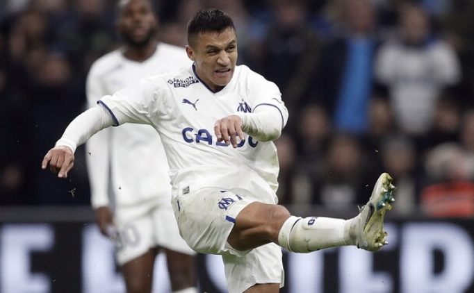 Cengiz oynad�, Marsilya ve Monaco yeni�emedi!