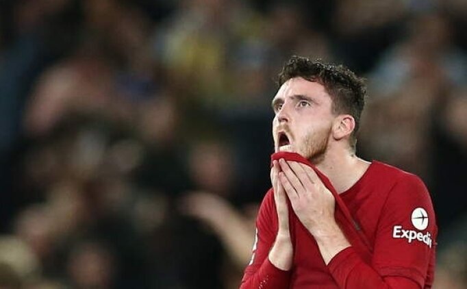 Hakemden futbolcuya dirsek soru�turmas� kapand�