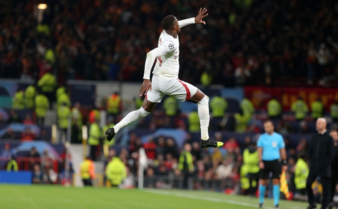 Galatasaray, �ngiltere'de ilk kez kazand�