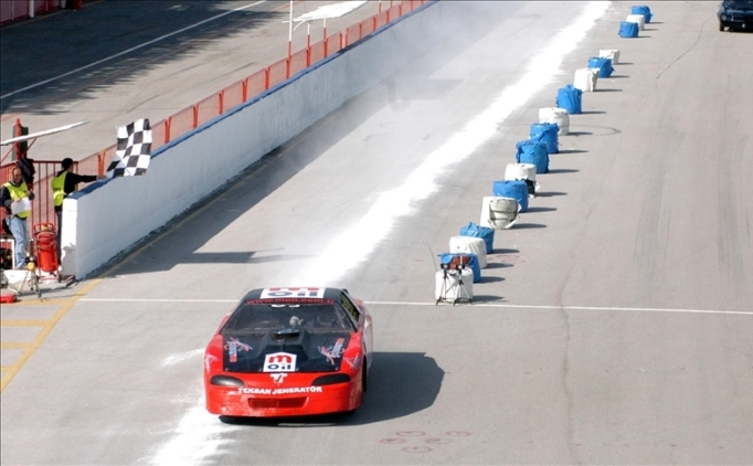 Otodrag yar���, h�z tutkunlar�n� Antalya'da bulu�turacak