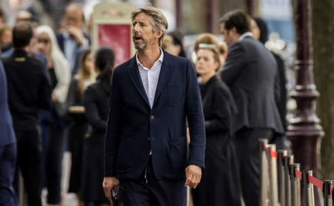 Edwin van der Sar, Ajax'tan ayr�l�yor