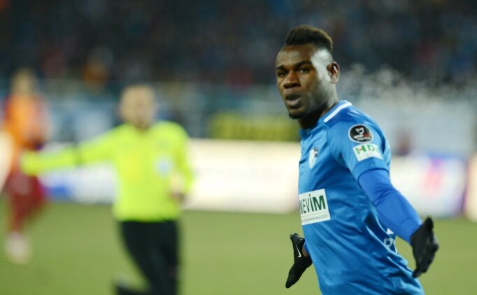 Sakaryaspor, Rashad Muhammed'i kadrosuna katt�!