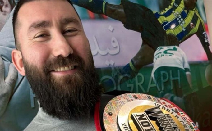 Alt�n kemerli kick boks�u Muhammed Dursun yeni �ampiyonluklar hedefliyor