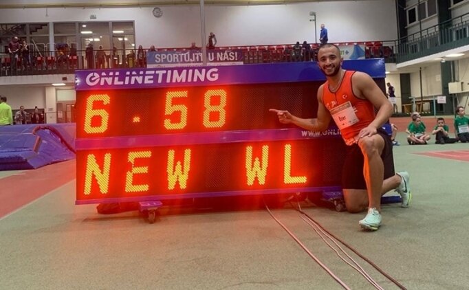 Kayhan �zer, D�nya Salon Atletizm Turu'nun ilk etab�nda birinci!