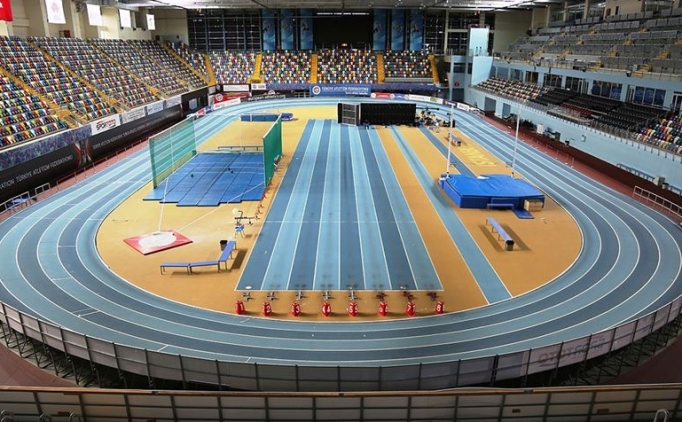 Uzun atlamada finale y�kselen 8 sporcu belli oldu!