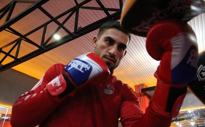 �anl�urfal� gen� sporcu 5 y�l �nce ba�lad��� kick boksta d�nya �ampiyonlu�una uzand�