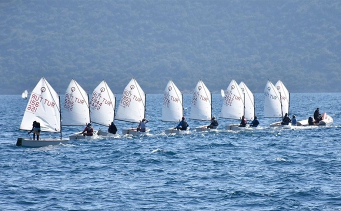 TYF Yelken Ligi �zmir'de ba�l�yor
