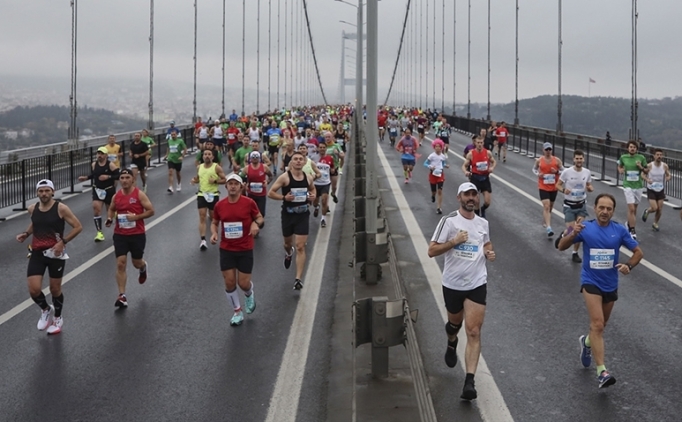 �stanbul Maratonu'nda 45 bin ki�i ter d�kecek