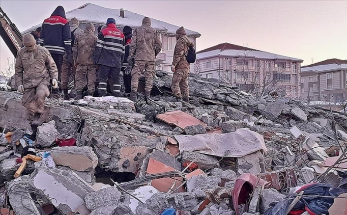 K�r�lan fay hatlar� incelenince ortaya ��kt�: 2 de�il 3 deprem