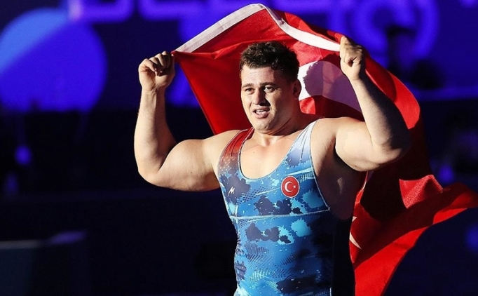 R�za Kayaalp finale y�kseldi