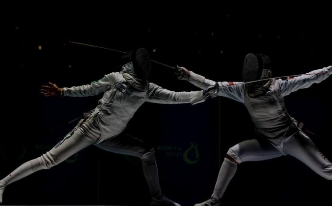 Milli eskrimcilerden 2 madalya