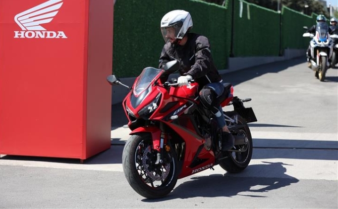 Motosiklet Pist �ampiyonas� ba�l�yor